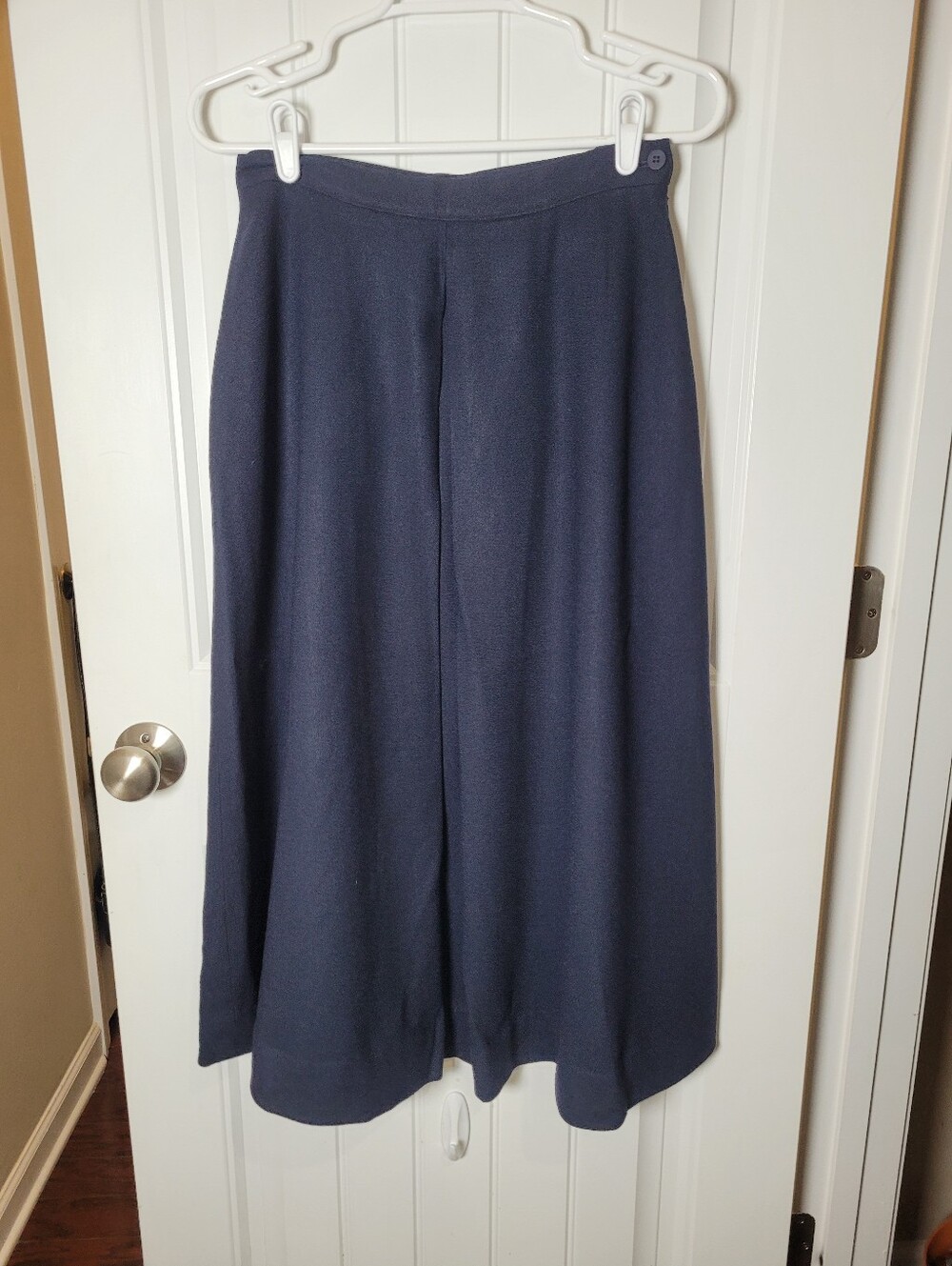 Vintage Navy A-Line Womens Wool Skirt.  Size 6
